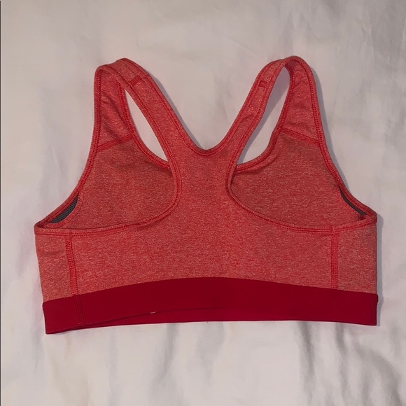 Nike sports bra - Picture 2 of 3